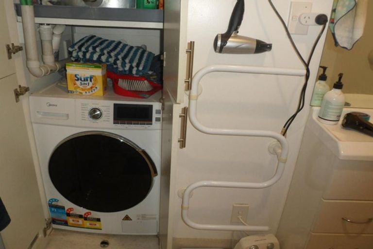 Photo of property in Gilmer Terrace Car Park, 403/9 Gilmer Terrace, Wellington Central, Wellington, 6011