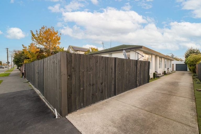 Photo of property in 1/53 Bassett Street, Burwood, Christchurch, 8083