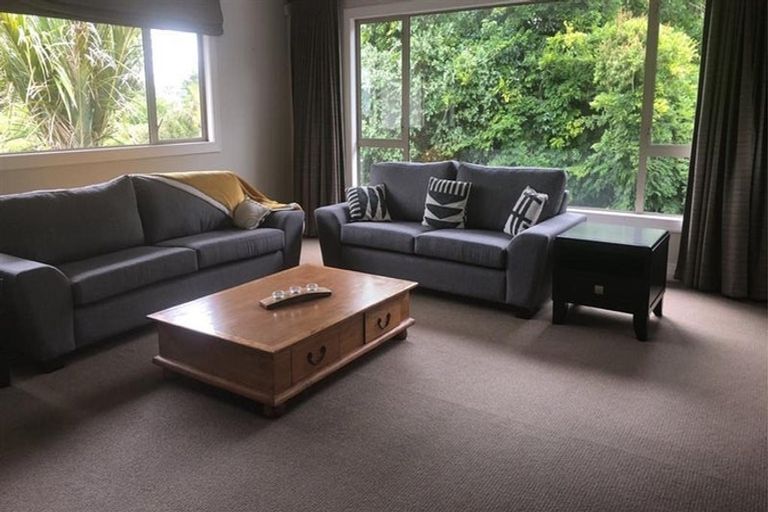 Photo of property in 106 Okura River Road, Okura, Albany, 0792