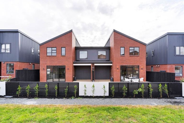 Photo of property in 19 Sioux Road, Hobsonville, Auckland, 0616