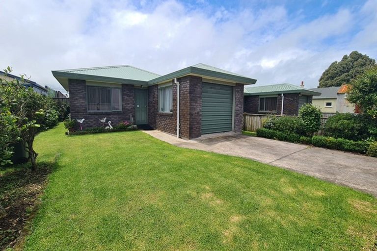 Photo of property in 13a Tasman Street, Opunake, 4616