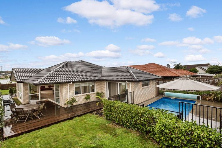 Photo of property in 37 Capriana Drive, Karaka, Papakura, 2113