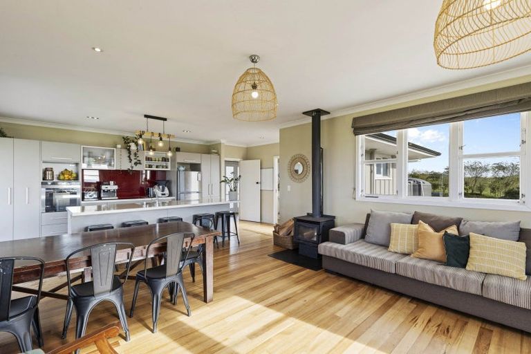 Photo of property in 90 Hoani Road, Okato, New Plymouth, 4381
