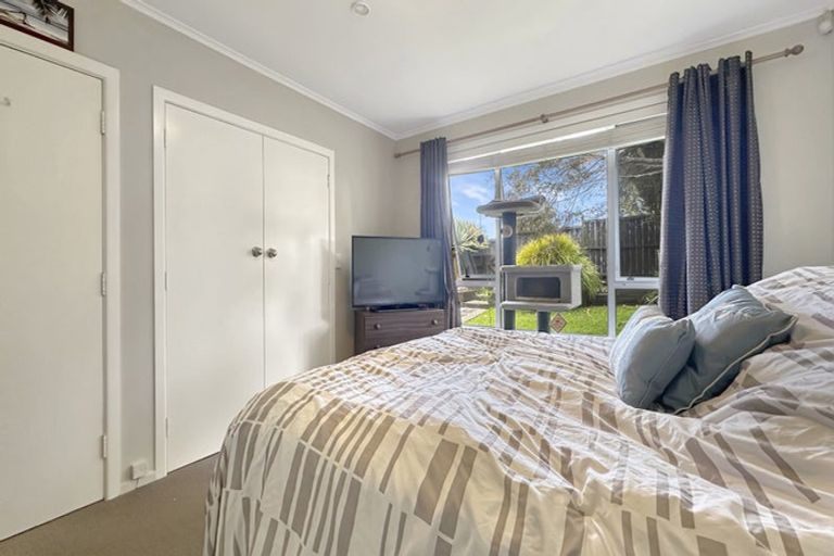 Photo of property in 36 Fairmount Road, Titirangi, Auckland, 0604