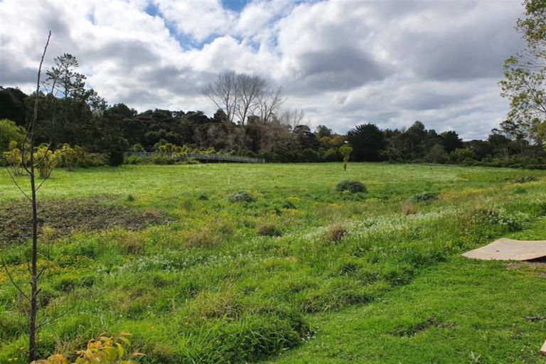 Photo of property in 72 Garelja Road, Henderson, Auckland, 0612