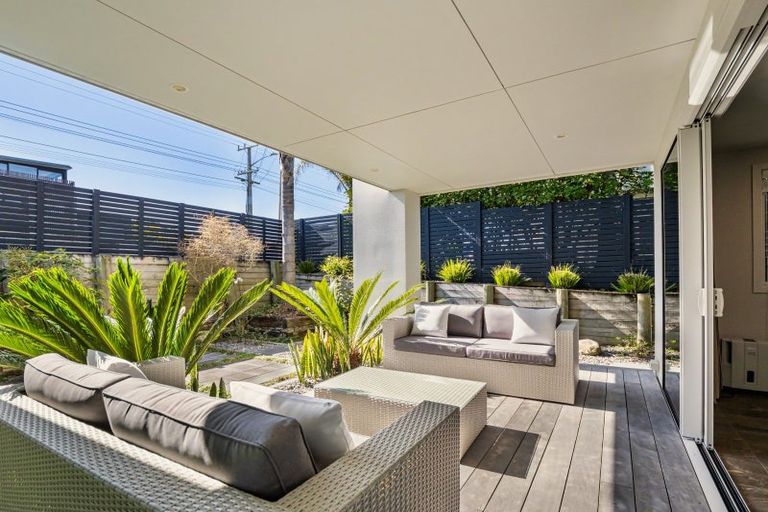 Photo of property in 60 Karewa Parade, Papamoa Beach, Papamoa, 3118