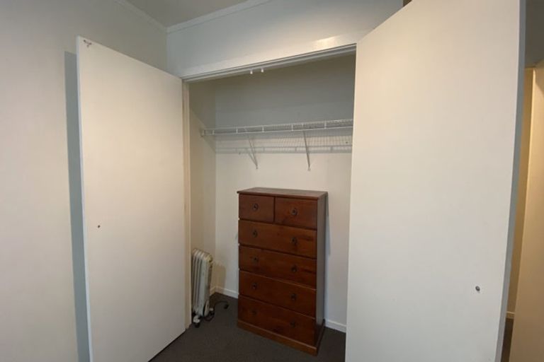 Photo of property in 8d Schnapper Rock Road, Schnapper Rock, Auckland, 0632