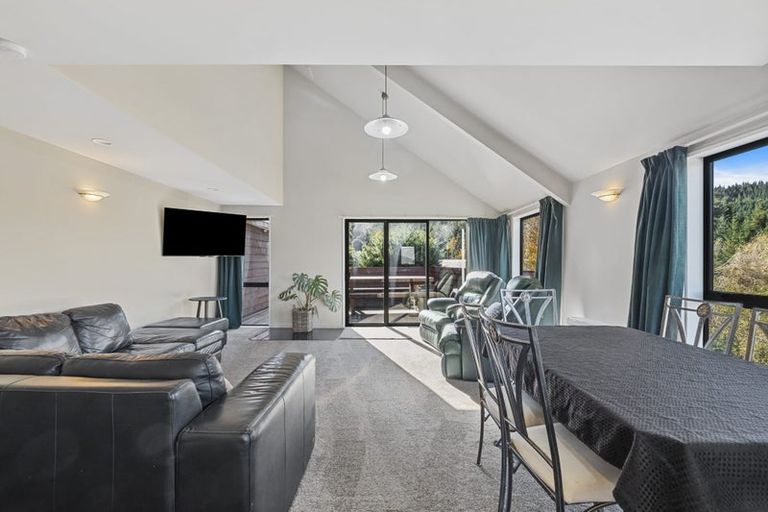 Photo of property in 91 Chalet Crescent, Hanmer Springs, 7334