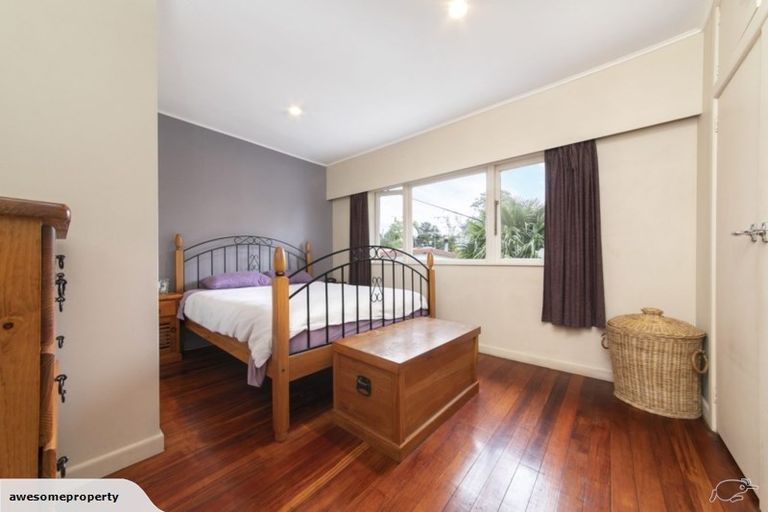 Photo of property in 67 Kaurilands Road, Titirangi, Auckland, 0604
