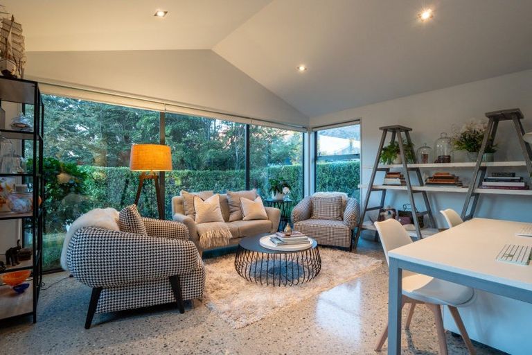 Photo of property in 2 Aberdare Court, Jacks Point, Queenstown, 9371