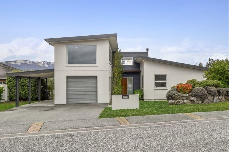 Photo of property in 9 Matthews Crescent, Cromwell, 9310