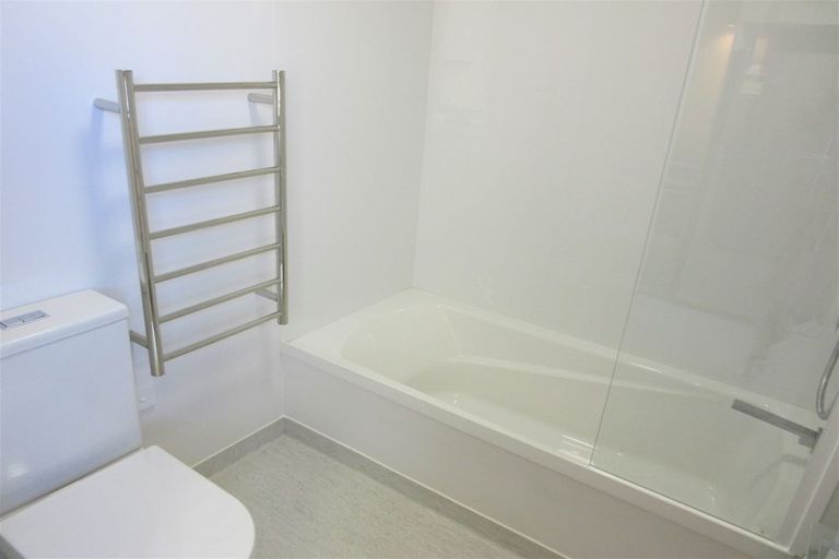 Photo of property in Vedado Apartments, 301/41u Hopper Street, Mount Cook, Wellington, 6011