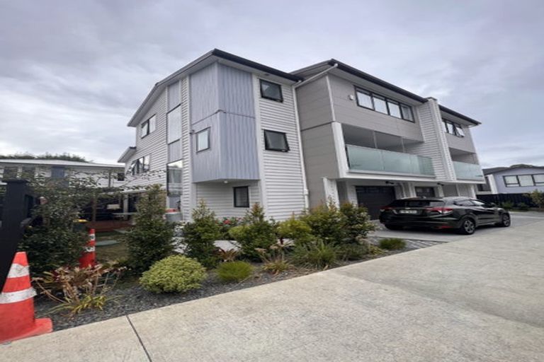 Photo of property in 28b Routley Drive, Glen Eden, Auckland, 0602