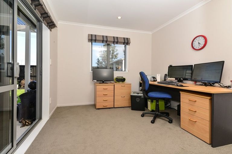 Photo of property in 14/11u Errol Close, Burbush, Hamilton, 3288