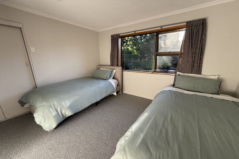 Photo of property in 16 Kuri Place, Wanaka, 9305