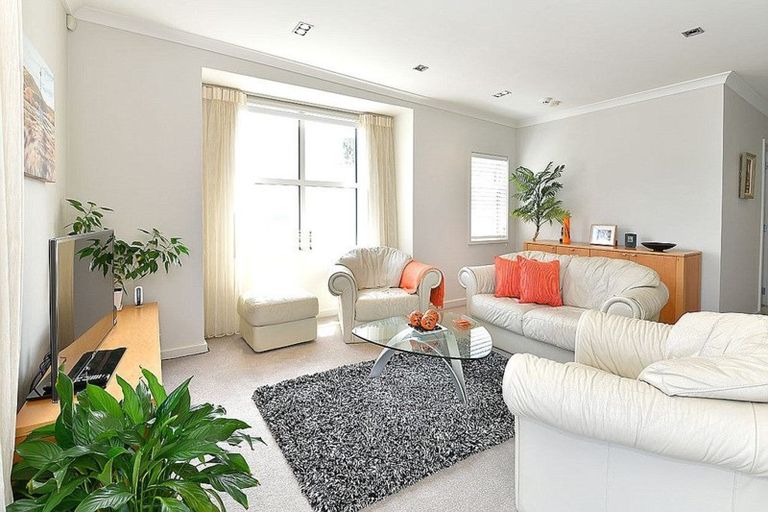 Photo of property in 54 Parkside Drive, Orewa, 0931