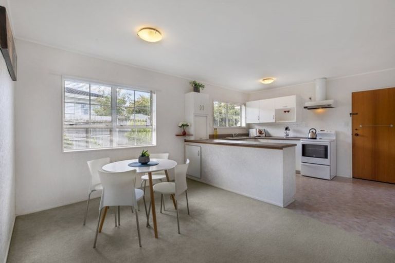 Photo of property in 1/6 Keeney Court, Papakura, 2110