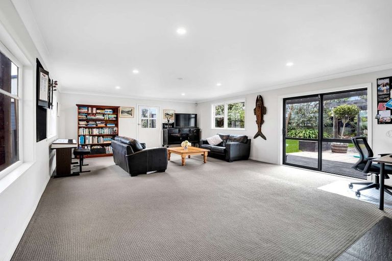 Photo of property in 68 Seddon Street, Takaro, Palmerston North, 4412