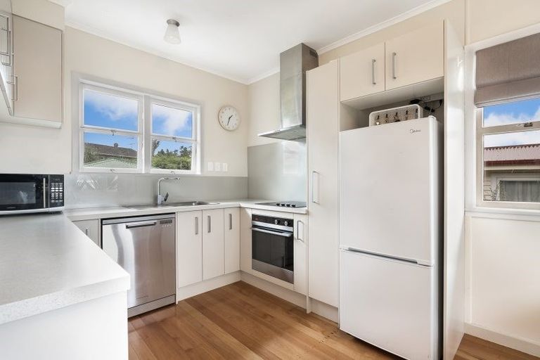 Photo of property in 7 Kayes Road, Pukekohe, 2120