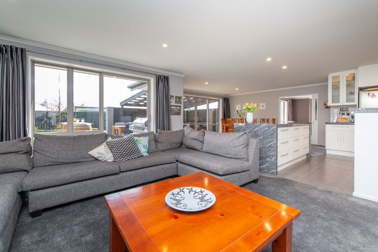 Photo of property in 11d Cameron Crescent, Rolleston, 7614