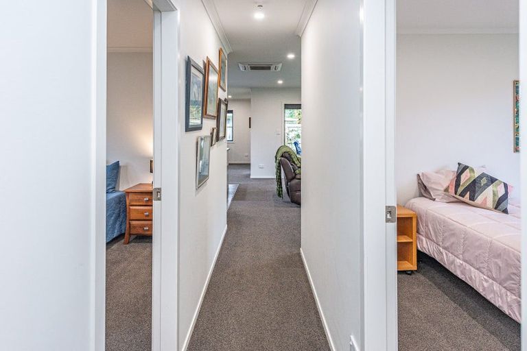 Photo of property in 3 Photinia Place, Aramoho, Whanganui, 4500