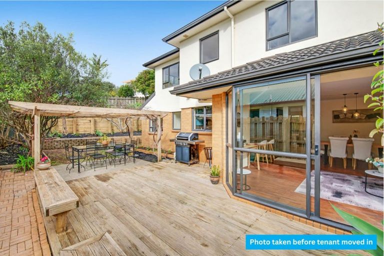 Photo of property in 26 Black Teal Close, Unsworth Heights, Auckland, 0632