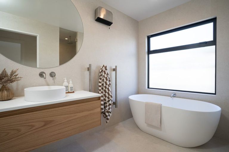 Photo of property in 157 Centaurus Road, Saint Martins, Christchurch, 8022