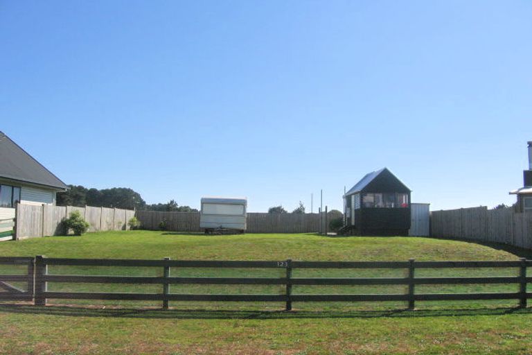 Photo of property in 123 The Fairway, Matarangi, Whitianga, 3592