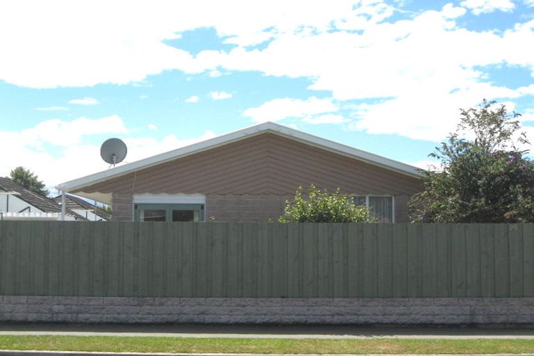 Photo of property in 3/25 Edgeware Road, St Albans, Christchurch, 8014