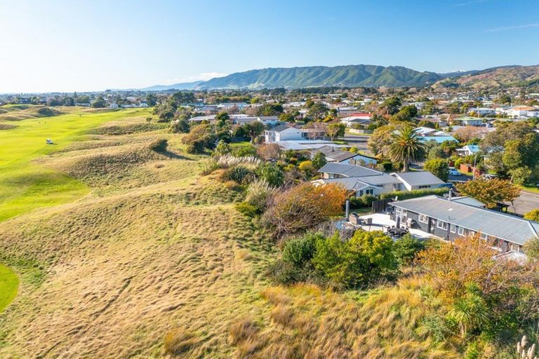 Photo of property in 27 Callender Terrace, Paraparaumu Beach, Paraparaumu, 5032
