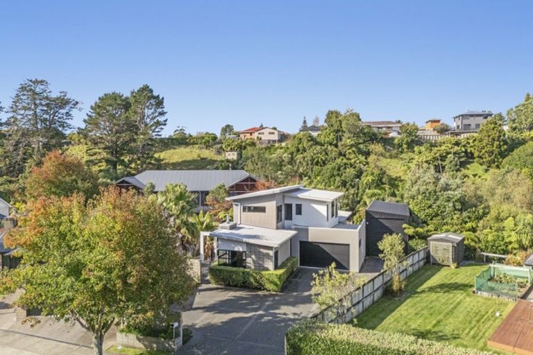 Photo of property in 13 Fernbrook Drive, Hurworth, New Plymouth, 4310