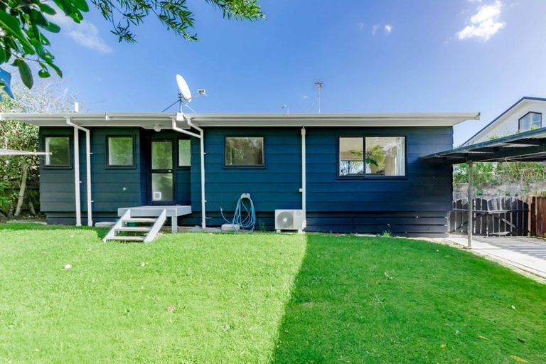 Photo of property in 3a Campion Road, Waikanae Beach, Waikanae, 5036