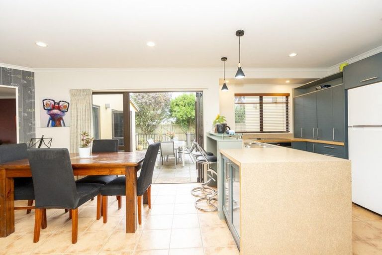 Photo of property in 16 Grasmere Court, Huntington, Hamilton, 3210