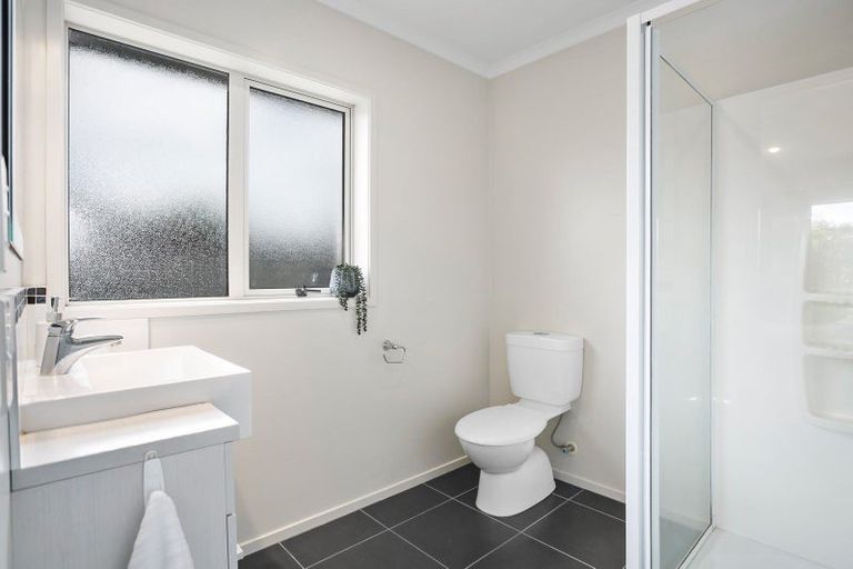 Photo of property in 4 Rose Leigh Drive, Cambridge, 3434