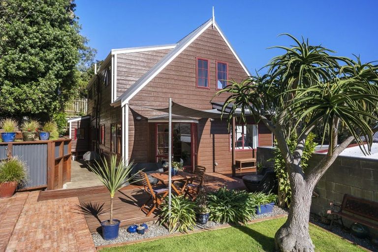 Photo of property in 10a Darlington Road, Miramar, Wellington, 6022
