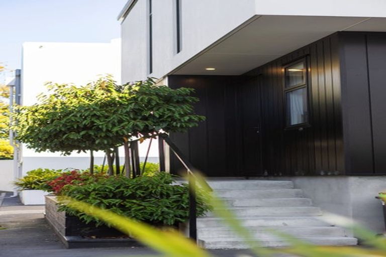 Photo of property in 100a Rossall Street, Merivale, Christchurch, 8014