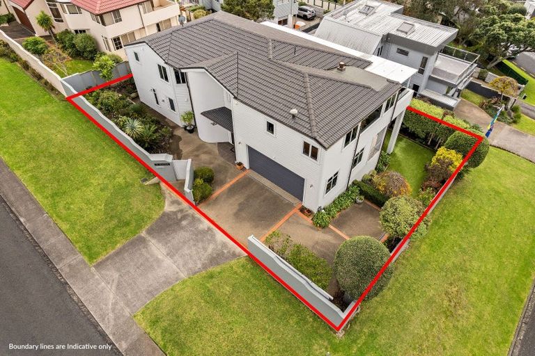 Photo of property in 1/3 Katui Street, Castor Bay, Auckland, 0620