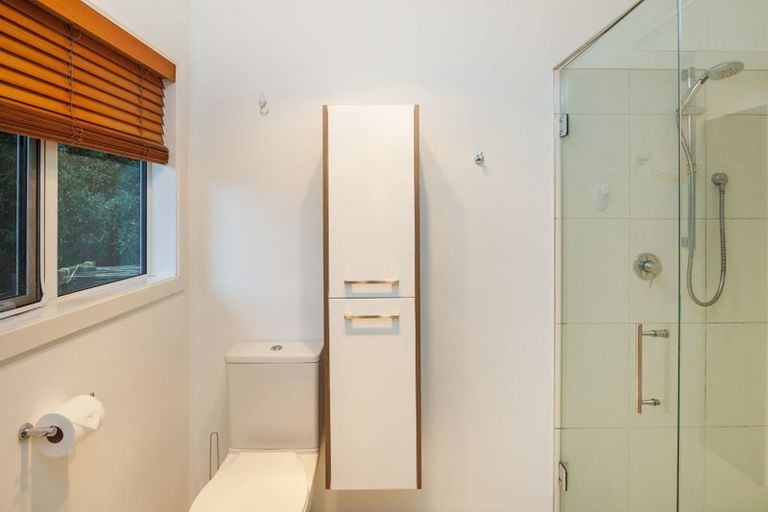 Photo of property in 35 Oram Drive, Turitea, Palmerston North, 4472