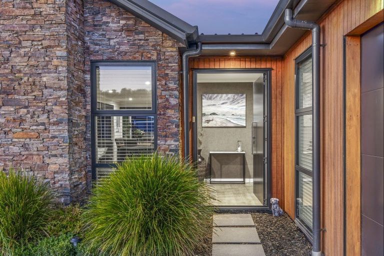 Photo of property in 8 Rylstone Way, Te Kauwhata, 3710