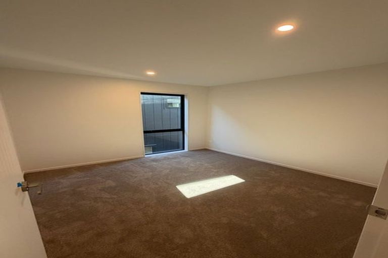 Photo of property in 9/299 Te Taruna Drive, Wainui, 0932