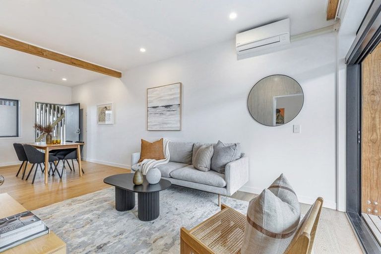 Photo of property in 7/165 Hobsonville Point Road, Hobsonville, Auckland, 0616