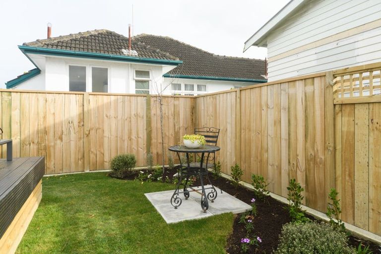 Photo of property in 8a Cuba Street, Takaro, Palmerston North, 4412