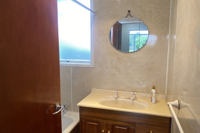 Photo of property in 128 Helvetia Road, Pukekohe, 2120