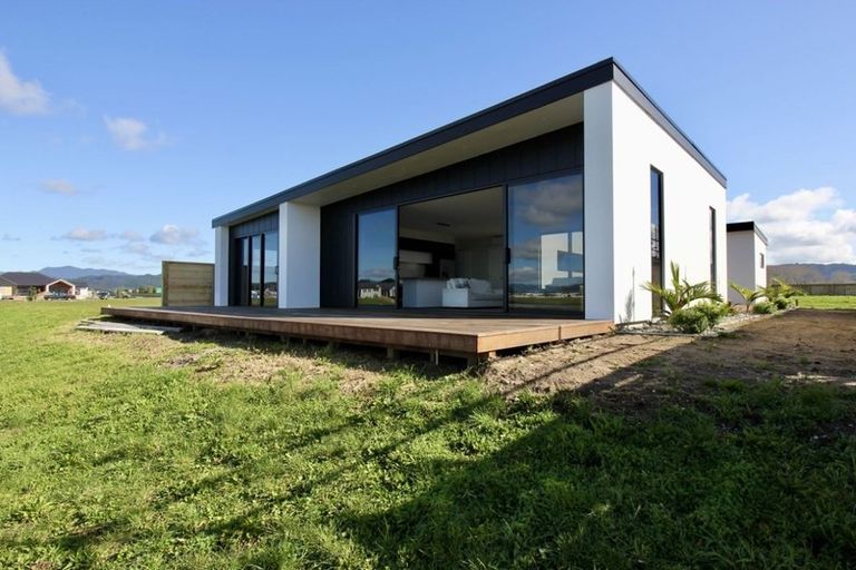 Photo of property in 251 Kupe Drive, Whitianga, 3510