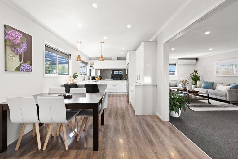 Photo of property in 9 Hinton Road, Taradale, Napier, 4112