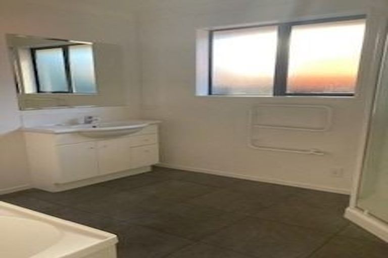 Photo of property in 7 Sedgemoor Close, Burwood, Christchurch, 8083