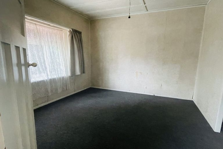 Photo of property in 731 Massey Road, Mangere, Auckland, 2022