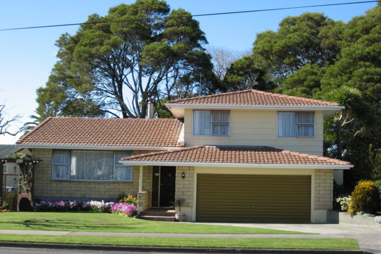 Photo of property in 39 Skerman Street, Marton, 4710