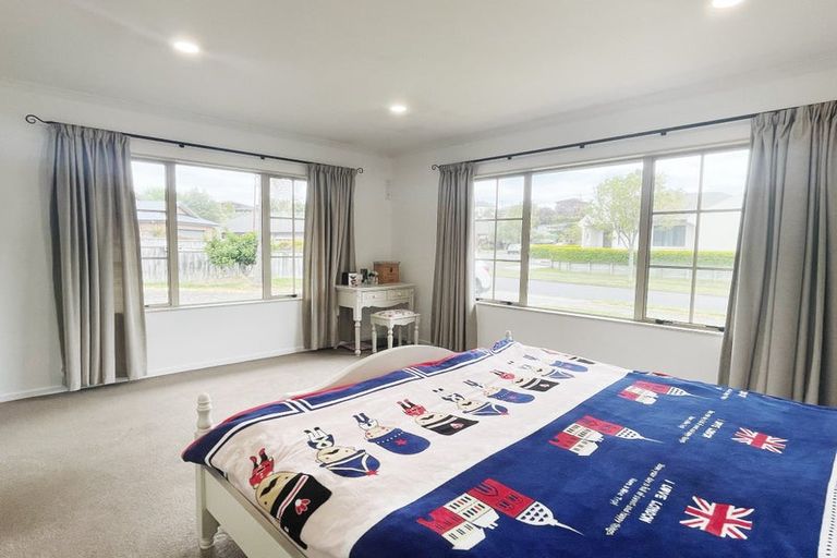 Photo of property in 1 Glenwarrick Court, Rototuna, Hamilton, 3210