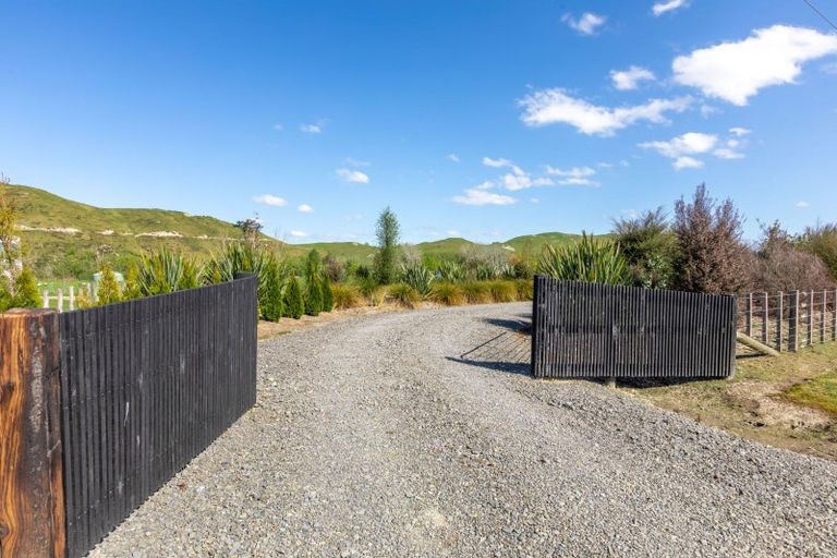 Photo of property in 40 River Road, Otane, Waipawa, 4271